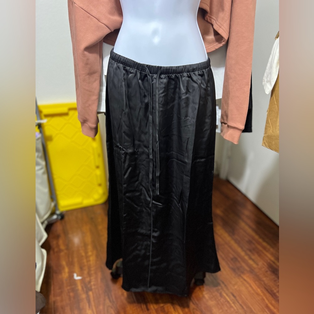 OGL drawstring midi skirt